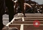 Standbild Betrieb neues Leben Vietnam, 1975, aus Sekunde 35 historischem Filmmaterial Videoclip 65675043920