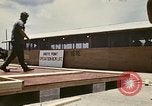 Standbild Betrieb neues Leben Vietnam, 1975, aus Sekunde 40 historischem Filmmaterial Videoclip 65675043920