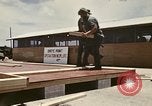Standbild Betrieb neues Leben Vietnam, 1975, aus Sekunde 45 historischem Filmmaterial Videoclip 65675043920