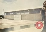 Standbild Betrieb neues Leben Vietnam, 1975, aus Sekunde 48 historischem Filmmaterial Videoclip 65675043920