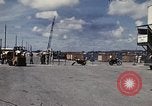 Standbild Betrieb neues Leben Vietnam, 1975, aus Sekunde 14 historischem Filmmaterial Videoclip 65675043921
