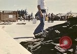 Standbild Betrieb neues Leben Vietnam, 1975, aus Sekunde 54 historischem Filmmaterial Videoclip 65675043921