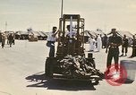 Standbild Betrieb neues Leben Vietnam, 1975, aus Sekunde 56 historischem Filmmaterial Videoclip 65675043921
