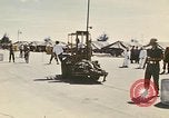 Standbild Betrieb neues Leben Vietnam, 1975, aus Sekunde 59 historischem Filmmaterial Videoclip 65675043921