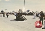 Standbild Betrieb neues Leben Vietnam, 1975, aus Sekunde 60 historischem Filmmaterial Videoclip 65675043921