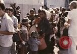 Immagine di Funzionamento Nuova vita United States USA, 1975, secondo 40 filmato di repertorio 65675043924