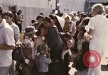 Immagine di Funzionamento Nuova vita United States USA, 1975, secondo 45 filmato di repertorio 65675043924