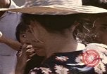 Immagine di Funzionamento Nuova vita United States USA, 1975, secondo 54 filmato di repertorio 65675043924