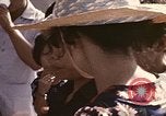 Immagine di Funzionamento Nuova vita United States USA, 1975, secondo 55 filmato di repertorio 65675043924
