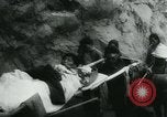 Immagine di Rifugiati cinesi Cina, 1944, secondo 41 filmato di repertorio 65675043946