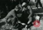 Immagine di Rifugiati cinesi Cina, 1944, secondo 58 filmato di repertorio 65675043946