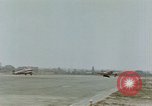 Immagine di P-47 Thunderbolt La Furth Baviera Germania, 1945, secondo 35 filmato di repertorio 65675043954