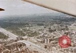 Immagine di Vista aerea bomba danneggia Berlino Germania, 1945, secondo 1 filmato di repertorio 65675043956
