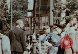 Immagine di Civili tedesco Germania, 1945, secondo 55 filmato di repertorio 65675043965