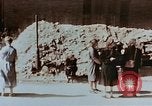 Immagine di Civili tedesco Berlino Germania, 1945, secondo 14 filmato di repertorio 65675043970