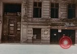 Immagine di Civili tedesco Berlino Germania, 1945, secondo 62 filmato di repertorio 65675043970