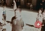 Immagine di Ragazzi tedesco Berlino Germania, 1945, secondo 10 filmato di repertorio 65675043971