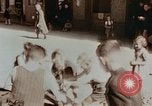 Immagine di Ragazzi tedesco Berlino Germania, 1945, secondo 11 filmato di repertorio 65675043971