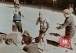 Immagine di Ragazzi tedesco Berlino Germania, 1945, secondo 12 filmato di repertorio 65675043971