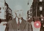 Immagine di Civili tedesco Berlino Germania, 1945, secondo 10 filmato di repertorio 65675043972