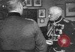 Standbild deutscher Generalfeldmarschall August von Mackensen Berlin Deutschland, 1944, aus Sekunde 23 historischem Filmmaterial Videoclip 65675043977