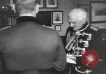 Standbild deutscher Generalfeldmarschall August von Mackensen Berlin Deutschland, 1944, aus Sekunde 24 historischem Filmmaterial Videoclip 65675043977