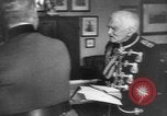 Standbild deutscher Generalfeldmarschall August von Mackensen Berlin Deutschland, 1944, aus Sekunde 26 historischem Filmmaterial Videoclip 65675043977