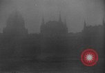Image des navires de guerre allemands avancer le long du Danube dans Seconde Guerre Mondiale Budapest Hongrie, 1944, de la seconde 8 séquences d'archives historiques vidéo 65675043978