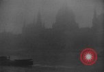 Image des navires de guerre allemands avancer le long du Danube dans Seconde Guerre Mondiale Budapest Hongrie, 1944, de la seconde 11 séquences d'archives historiques vidéo 65675043978