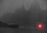 Image des navires de guerre allemands avancer le long du Danube dans Seconde Guerre Mondiale Budapest Hongrie, 1944, de la seconde 12 séquences d'archives historiques vidéo 65675043978