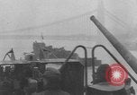 Image des navires de guerre allemands avancer le long du Danube dans Seconde Guerre Mondiale Budapest Hongrie, 1944, de la seconde 15 séquences d'archives historiques vidéo 65675043978