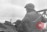 Standbild Deutsche Truppen kämpfen Sowjets Zweiten Weltkrieg Osteuropa, 1944, aus Sekunde 21 historischem Filmmaterial Videoclip 65675043979