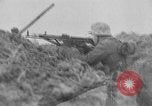 Standbild Deutsche Truppen kämpfen Sowjets Zweiten Weltkrieg Osteuropa, 1944, aus Sekunde 31 historischem Filmmaterial Videoclip 65675043979