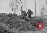 Standbild Deutsche Truppen kämpfen Sowjets Zweiten Weltkrieg Osteuropa, 1944, aus Sekunde 48 historischem Filmmaterial Videoclip 65675043979