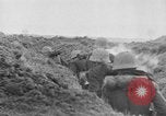 Standbild Deutsche Truppen kämpfen Sowjets Zweiten Weltkrieg Osteuropa, 1944, aus Sekunde 50 historischem Filmmaterial Videoclip 65675043979