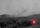 Standbild Deutsche Truppen kämpfen Sowjets Zweiten Weltkrieg Osteuropa, 1944, aus Sekunde 53 historischem Filmmaterial Videoclip 65675043979