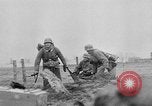 Standbild Deutsche Truppen kämpfen Sowjets Zweiten Weltkrieg Osteuropa, 1944, aus Sekunde 59 historischem Filmmaterial Videoclip 65675043979