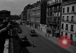 Immagine di Leonard T Gerow Parigi Francia, 1944, secondo 3 filmato di repertorio 65675043991