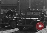 Immagine di Soldati statunitensi Parigi Francia, 1944, secondo 23 filmato di repertorio 65675043992