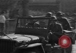 Immagine di Soldati statunitensi Parigi Francia, 1944, secondo 24 filmato di repertorio 65675043992