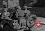 Immagine di Soldati statunitensi Parigi Francia, 1944, secondo 26 filmato di repertorio 65675043992