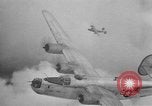 Image États-Unis B-24 Liberator l'Europe, 1944, de la seconde 11 séquences d'archives historiques vidéo 65675043999