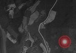 Standbild Bombardierung über Target Europa, 1946, aus Sekunde 13 historischem Filmmaterial Videoclip 65675044000