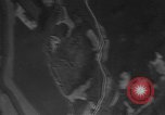 Standbild Bombardierung über Target Europa, 1946, aus Sekunde 26 historischem Filmmaterial Videoclip 65675044000
