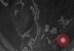 Standbild Bombardierung über Target Europa, 1946, aus Sekunde 30 historischem Filmmaterial Videoclip 65675044000