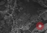 Standbild Bombardierung über Target Europa, 1946, aus Sekunde 44 historischem Filmmaterial Videoclip 65675044000