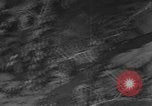 Standbild Bombardierung über Target Europa, 1946, aus Sekunde 58 historischem Filmmaterial Videoclip 65675044000