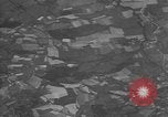 Standbild Bombardierung über Target Europa, 1946, aus Sekunde 7 historischem Filmmaterial Videoclip 65675044001