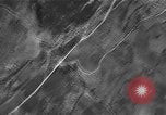 Standbild Bombardierung über Target Europa, 1946, aus Sekunde 10 historischem Filmmaterial Videoclip 65675044001