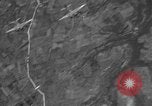 Standbild Bombardierung über Target Europa, 1946, aus Sekunde 29 historischem Filmmaterial Videoclip 65675044001